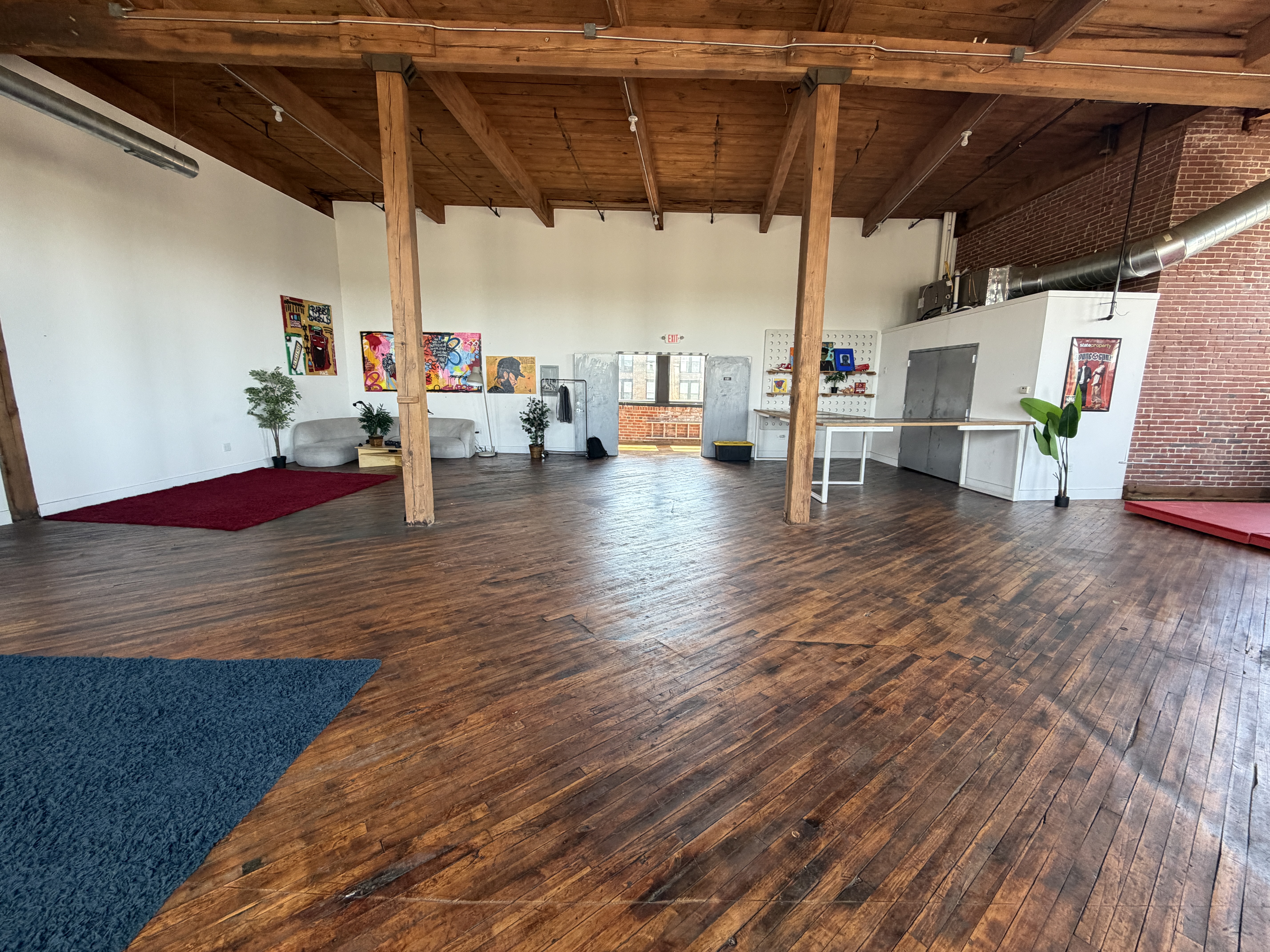 The Loft 215 Philadelphia — pop-up shop and brand event space